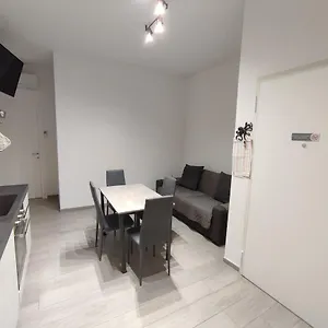 Fiera Gioannetti 5 Uno Appartamento