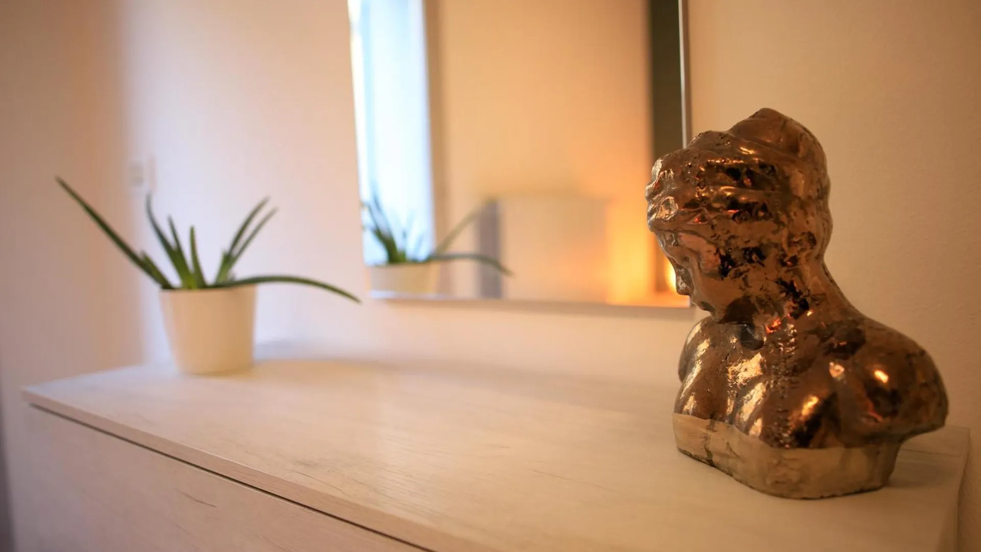 Central Station Urban Oasis. Apartment Bologna Italy